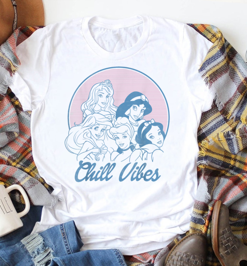 Princess Retro Shirt, Group Shot Chill Vibes T-Shirt